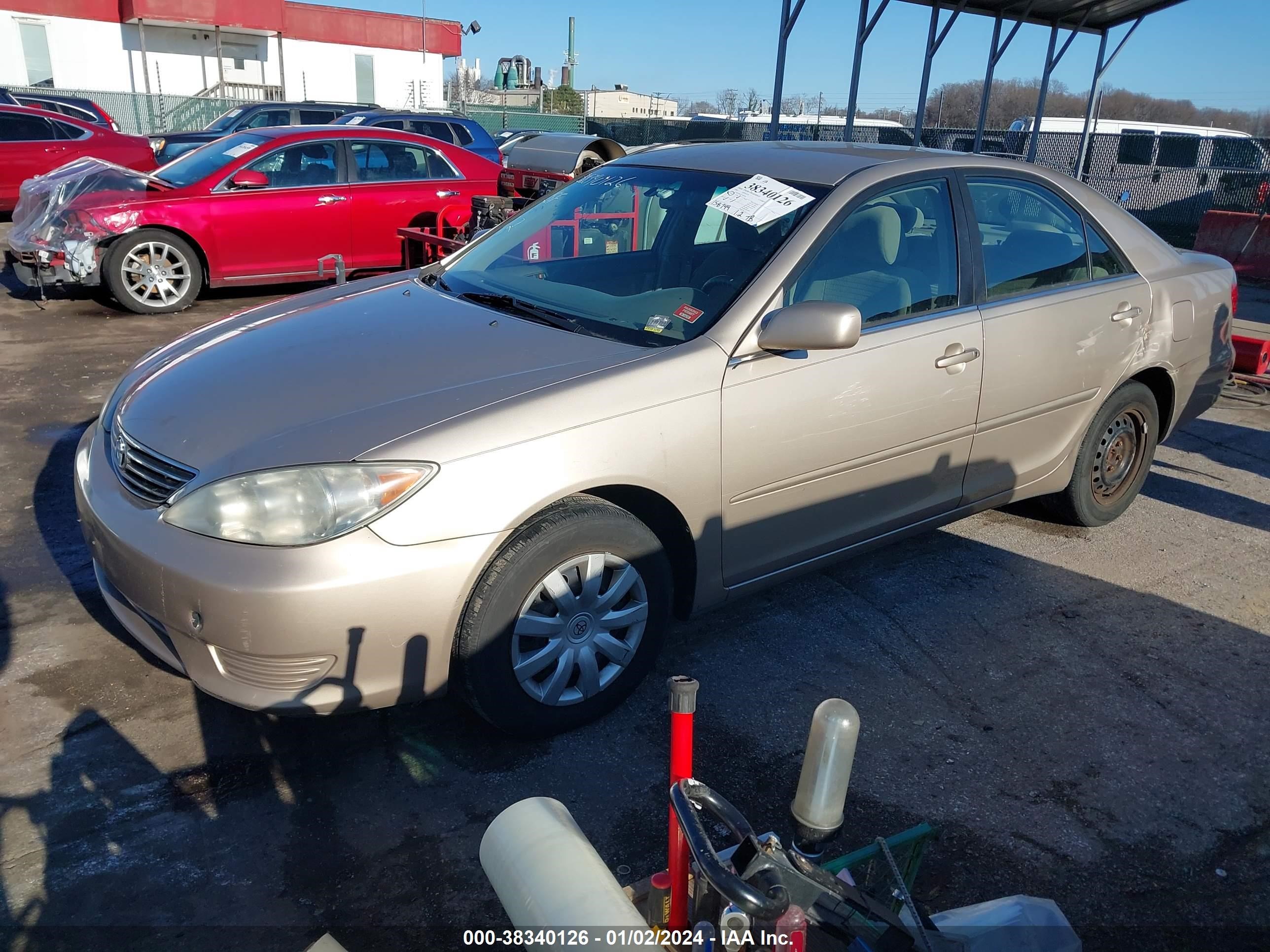 Photo 1 VIN: 4T1BE30KX5U962816 - TOYOTA CAMRY 