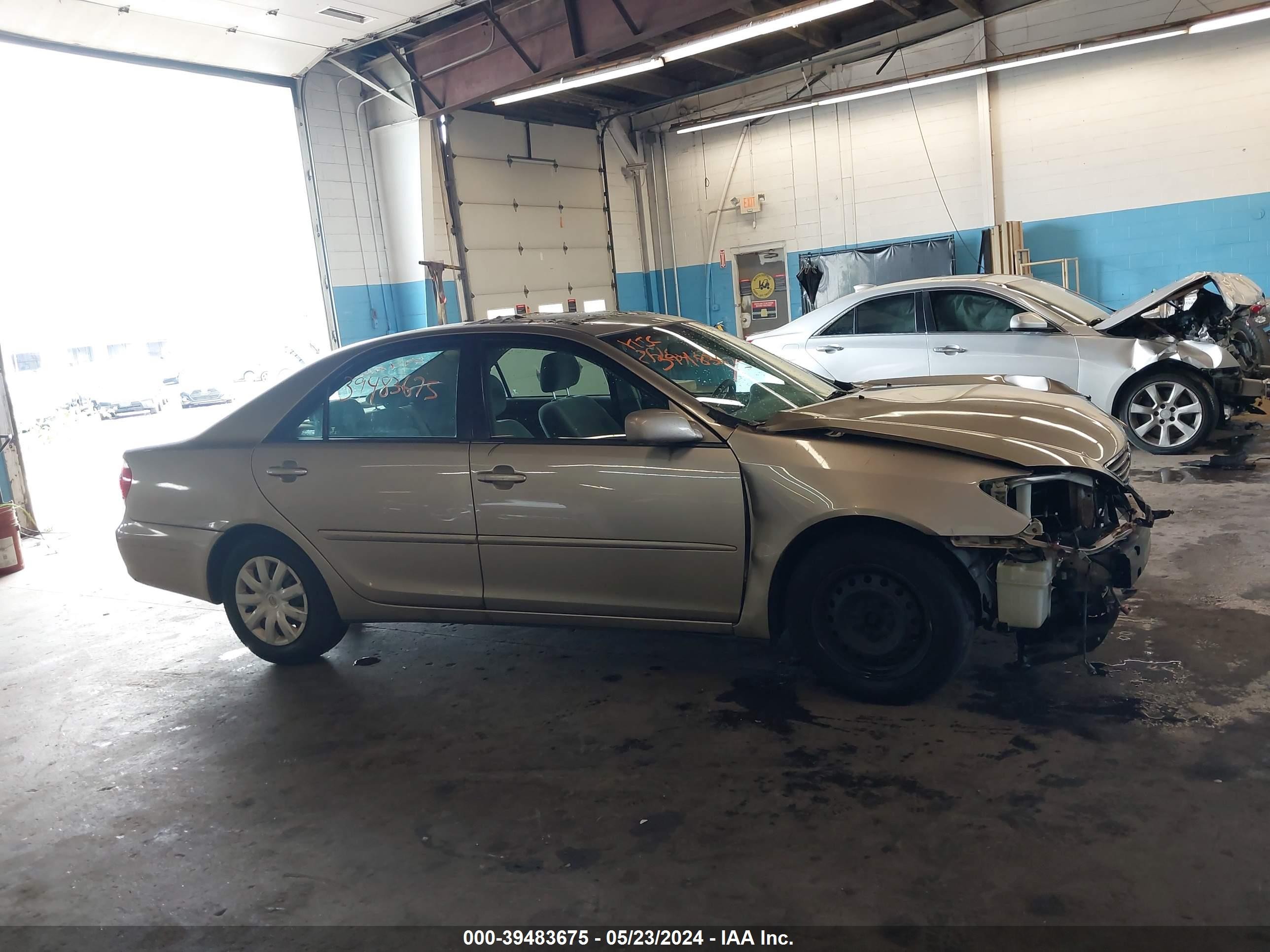 Photo 13 VIN: 4T1BE30KX6U645197 - TOYOTA CAMRY 