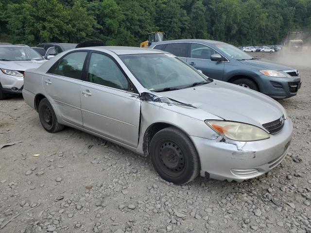 Photo 3 VIN: 4T1BE32K02U587379 - TOYOTA CAMRY LE 