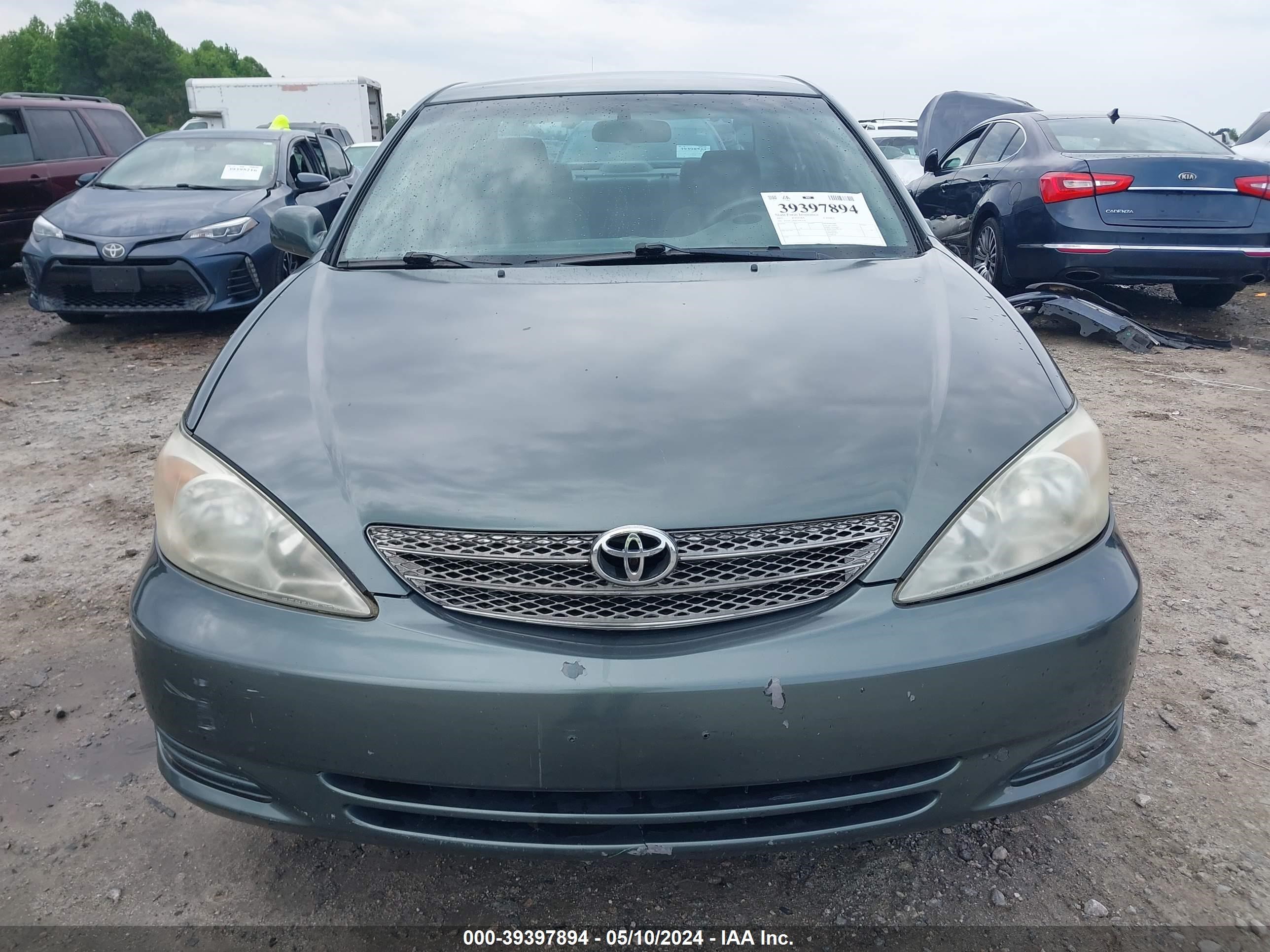 Photo 11 VIN: 4T1BE32K02U602138 - TOYOTA CAMRY 