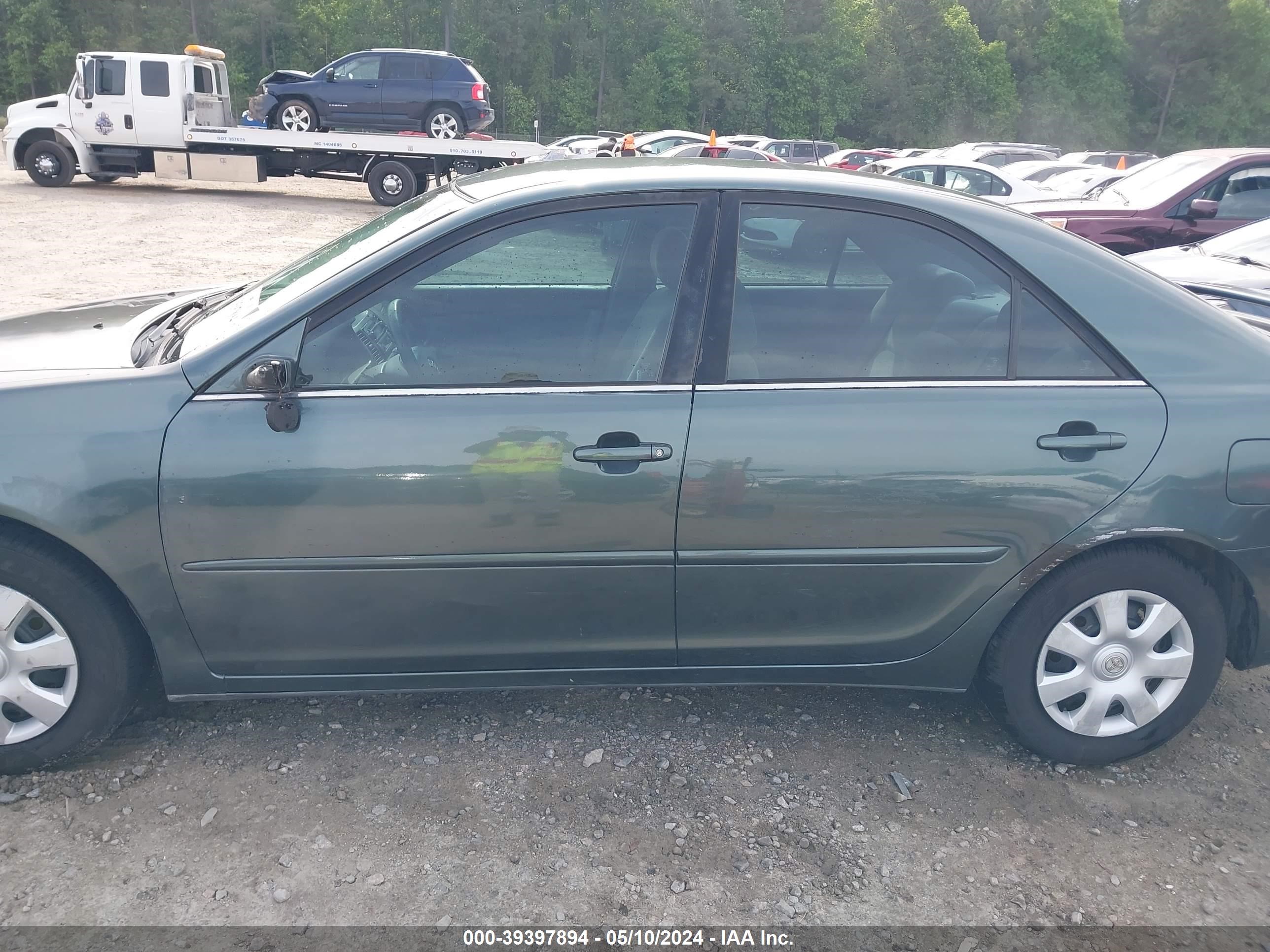 Photo 5 VIN: 4T1BE32K02U602138 - TOYOTA CAMRY 