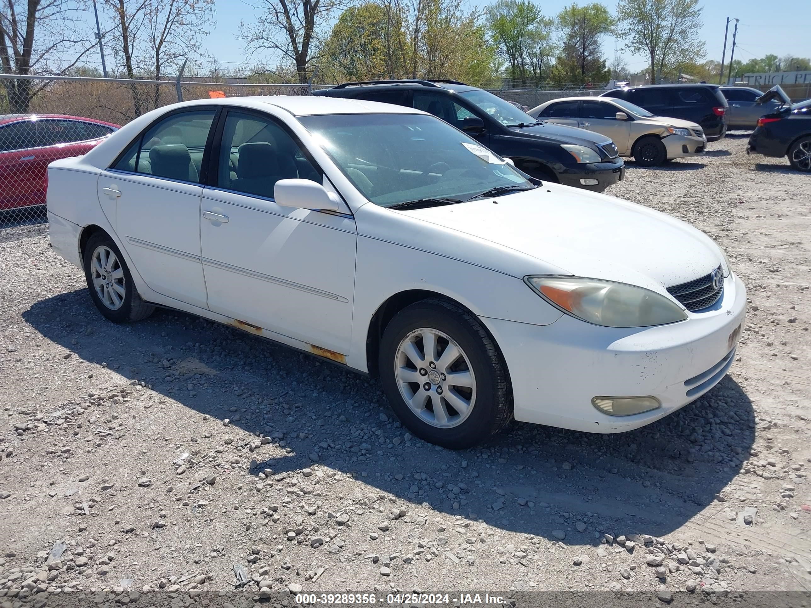 Photo 0 VIN: 4T1BE32K03U195360 - TOYOTA CAMRY 