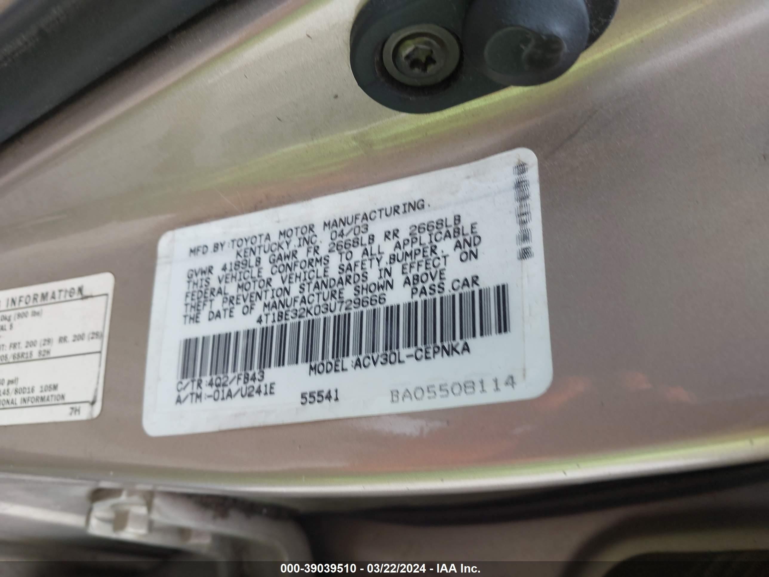 Photo 8 VIN: 4T1BE32K03U729666 - TOYOTA CAMRY 