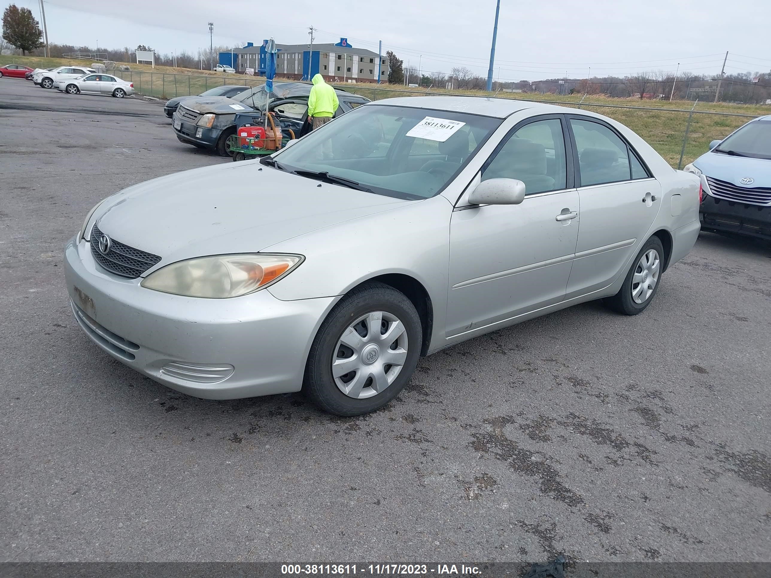 Photo 1 VIN: 4T1BE32K03U733409 - TOYOTA CAMRY 