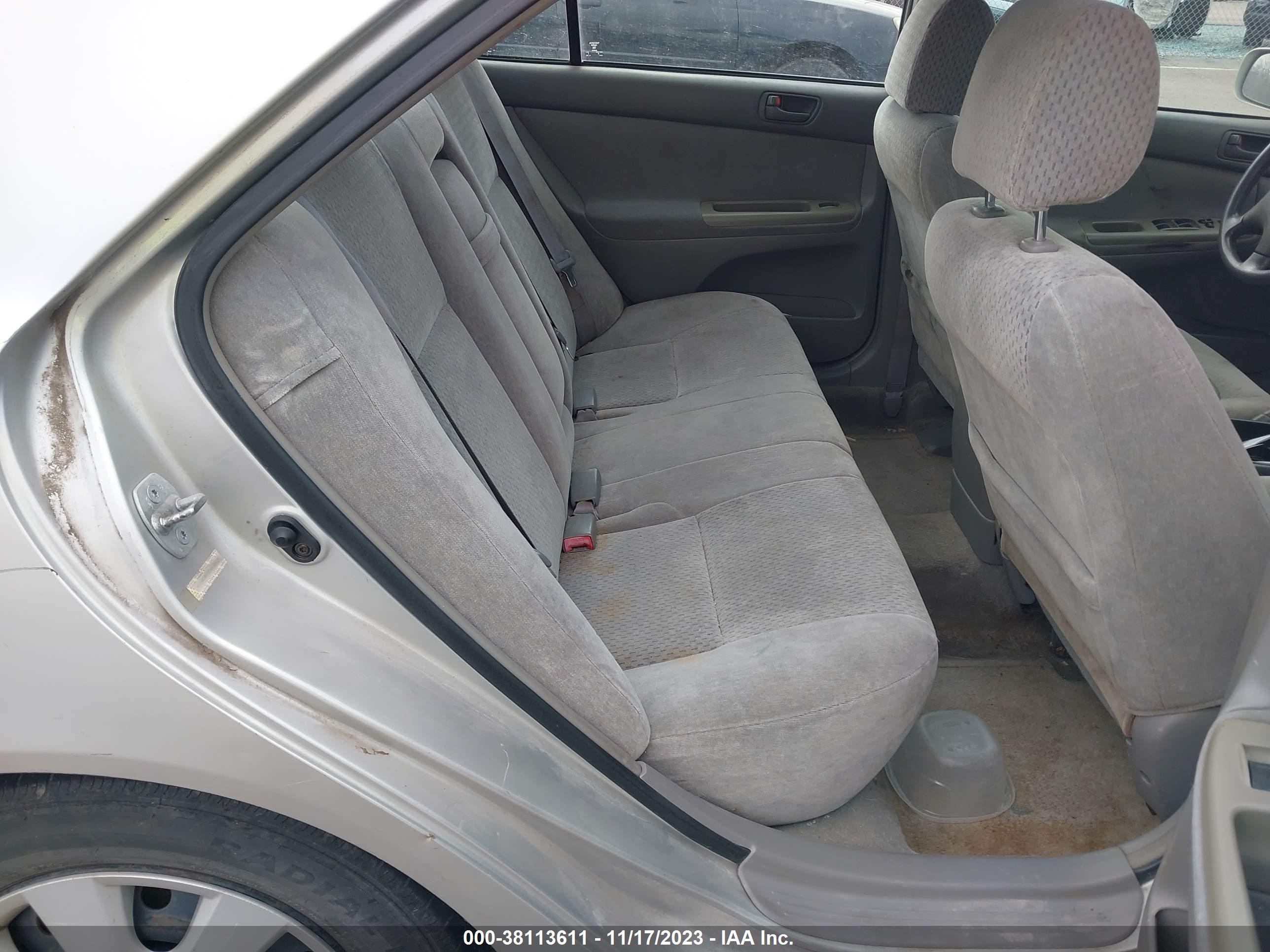 Photo 7 VIN: 4T1BE32K03U733409 - TOYOTA CAMRY 