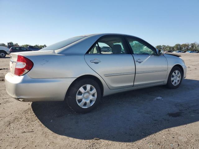 Photo 2 VIN: 4T1BE32K03U747374 - TOYOTA CAMRY 