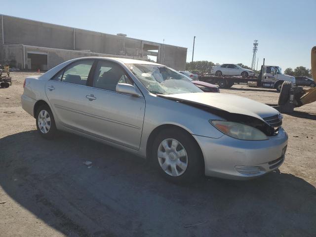 Photo 3 VIN: 4T1BE32K03U747374 - TOYOTA CAMRY 