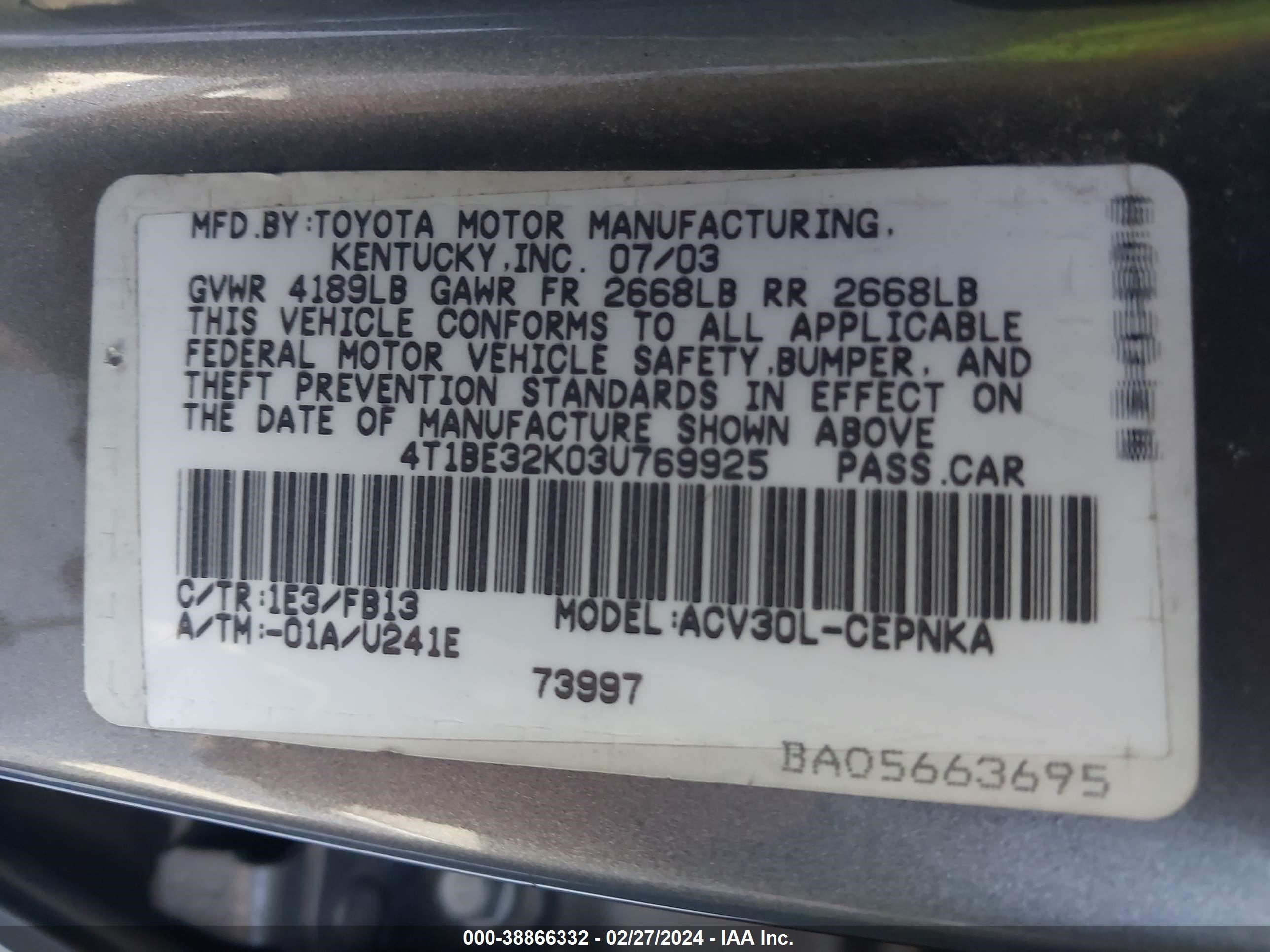 Photo 8 VIN: 4T1BE32K03U769925 - TOYOTA CAMRY 