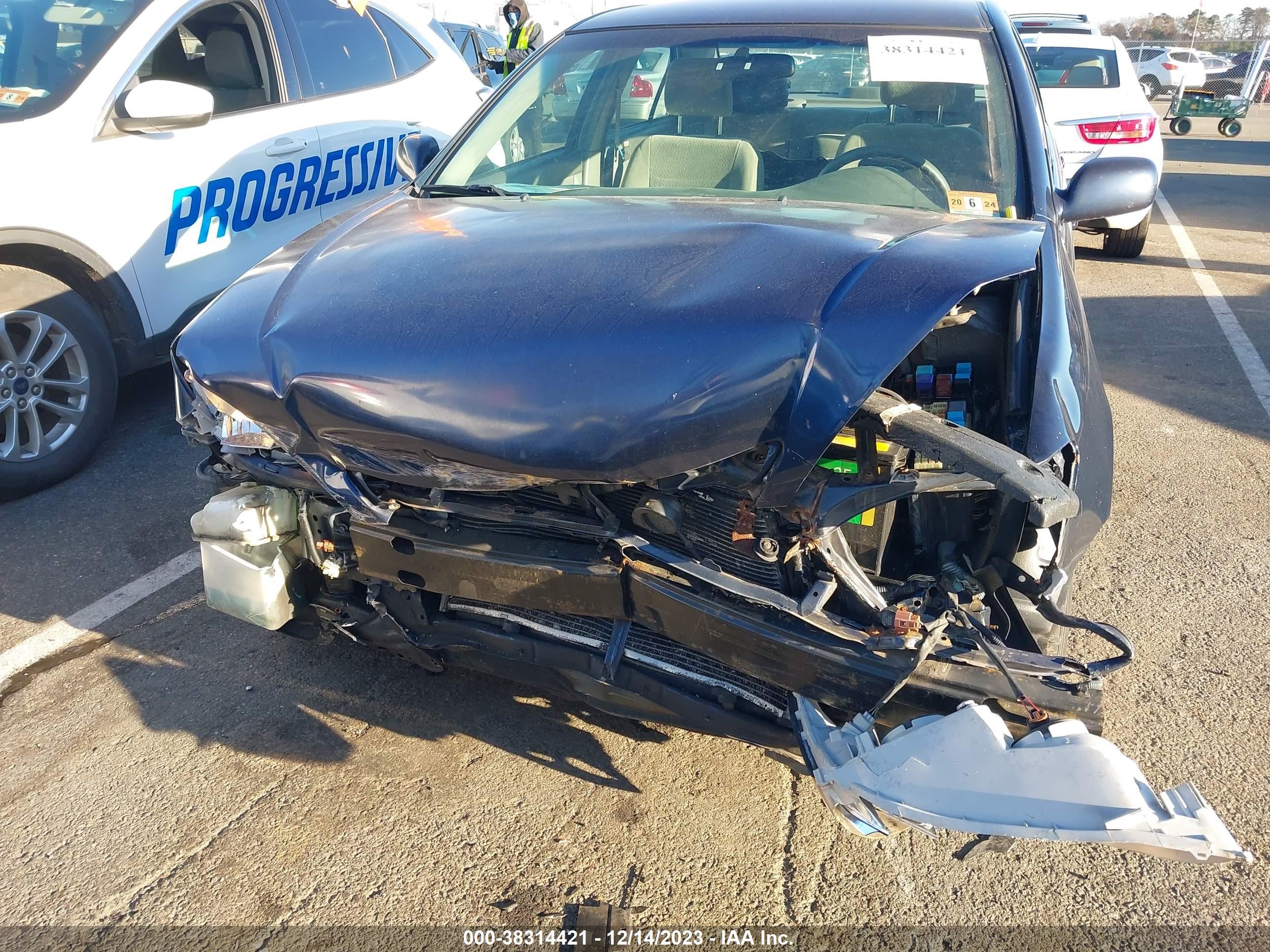 Photo 9 VIN: 4T1BE32K04U271726 - TOYOTA CAMRY 