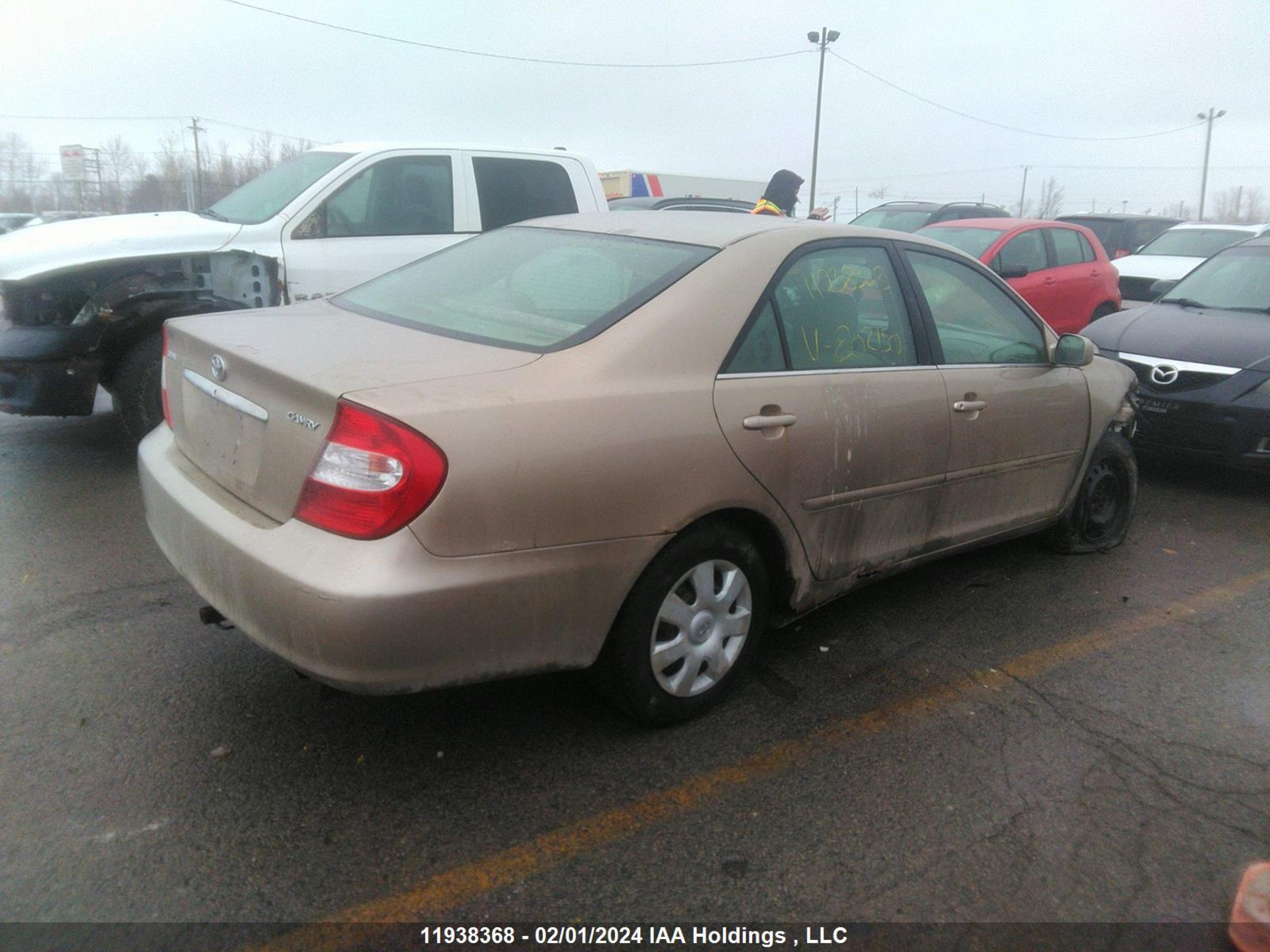 Photo 3 VIN: 4T1BE32K04U802150 - TOYOTA CAMRY 