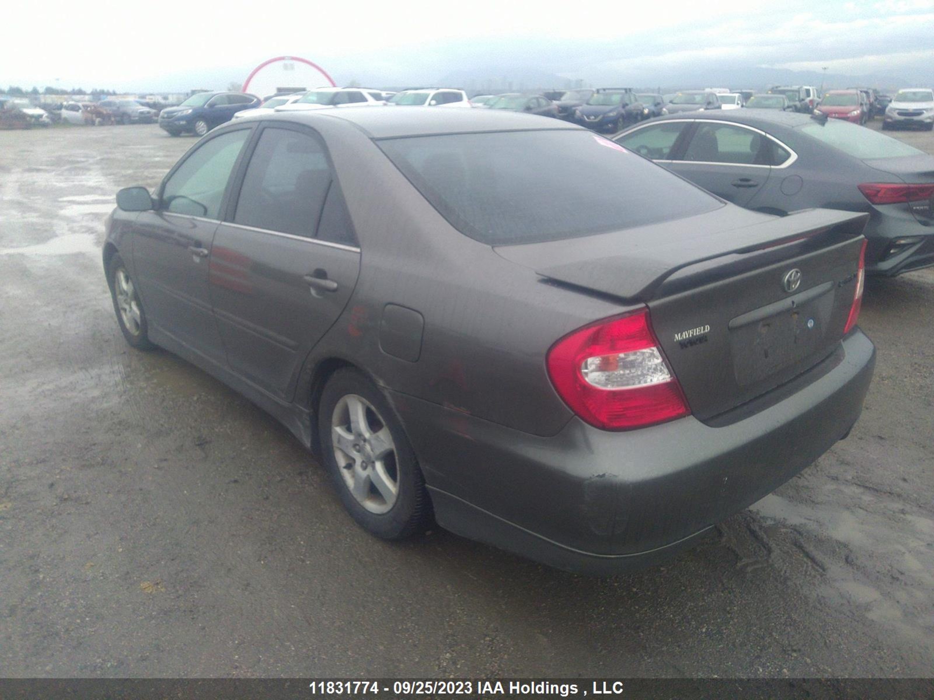 Photo 2 VIN: 4T1BE32K04U807820 - TOYOTA CAMRY 