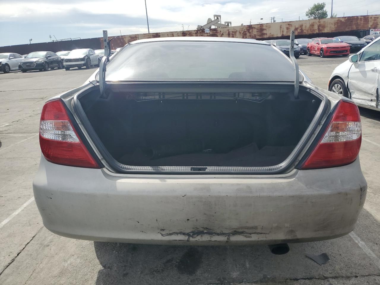 Photo 5 VIN: 4T1BE32K04U821023 - TOYOTA CAMRY 