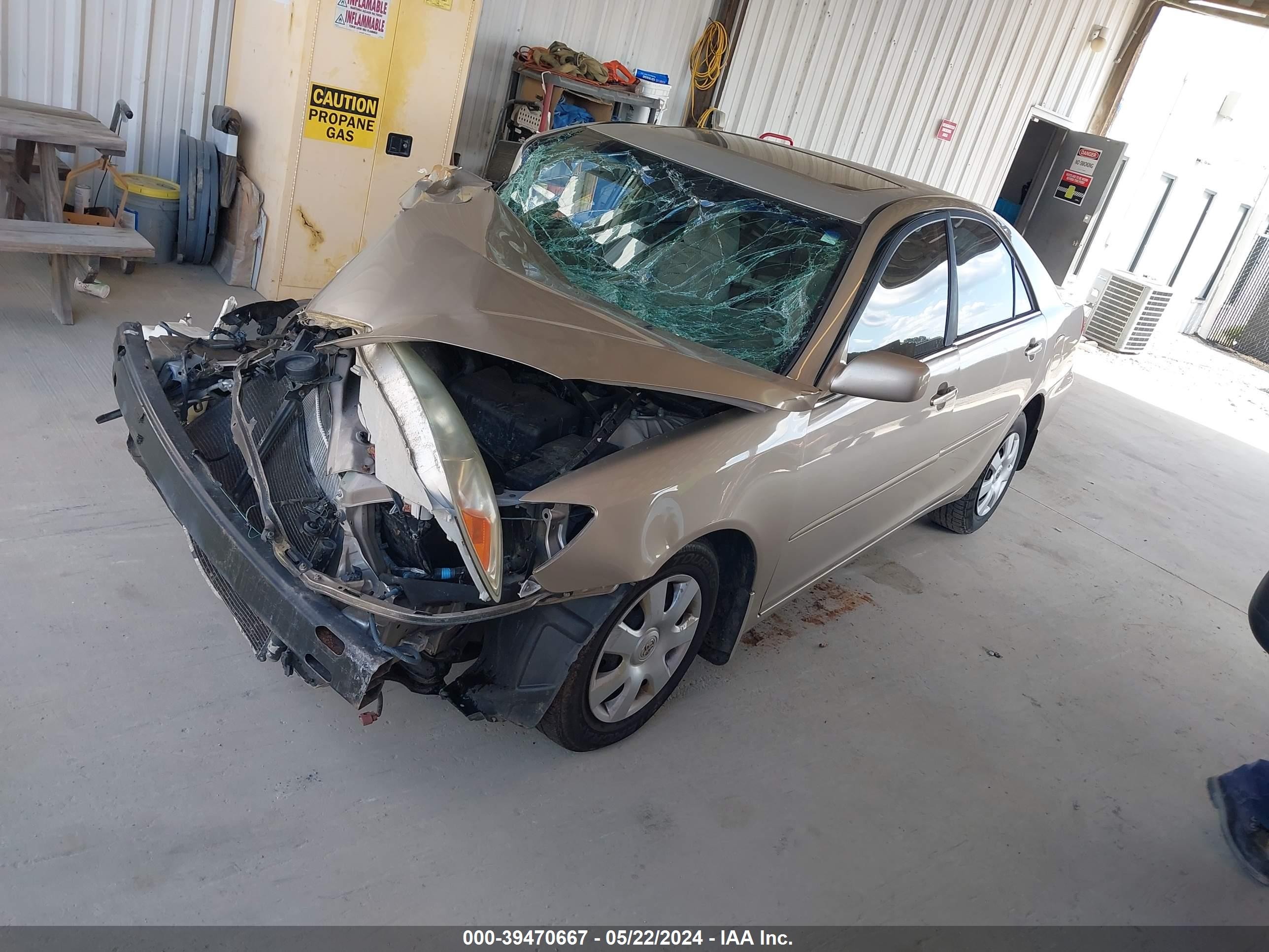 Photo 1 VIN: 4T1BE32K04U890178 - TOYOTA CAMRY 