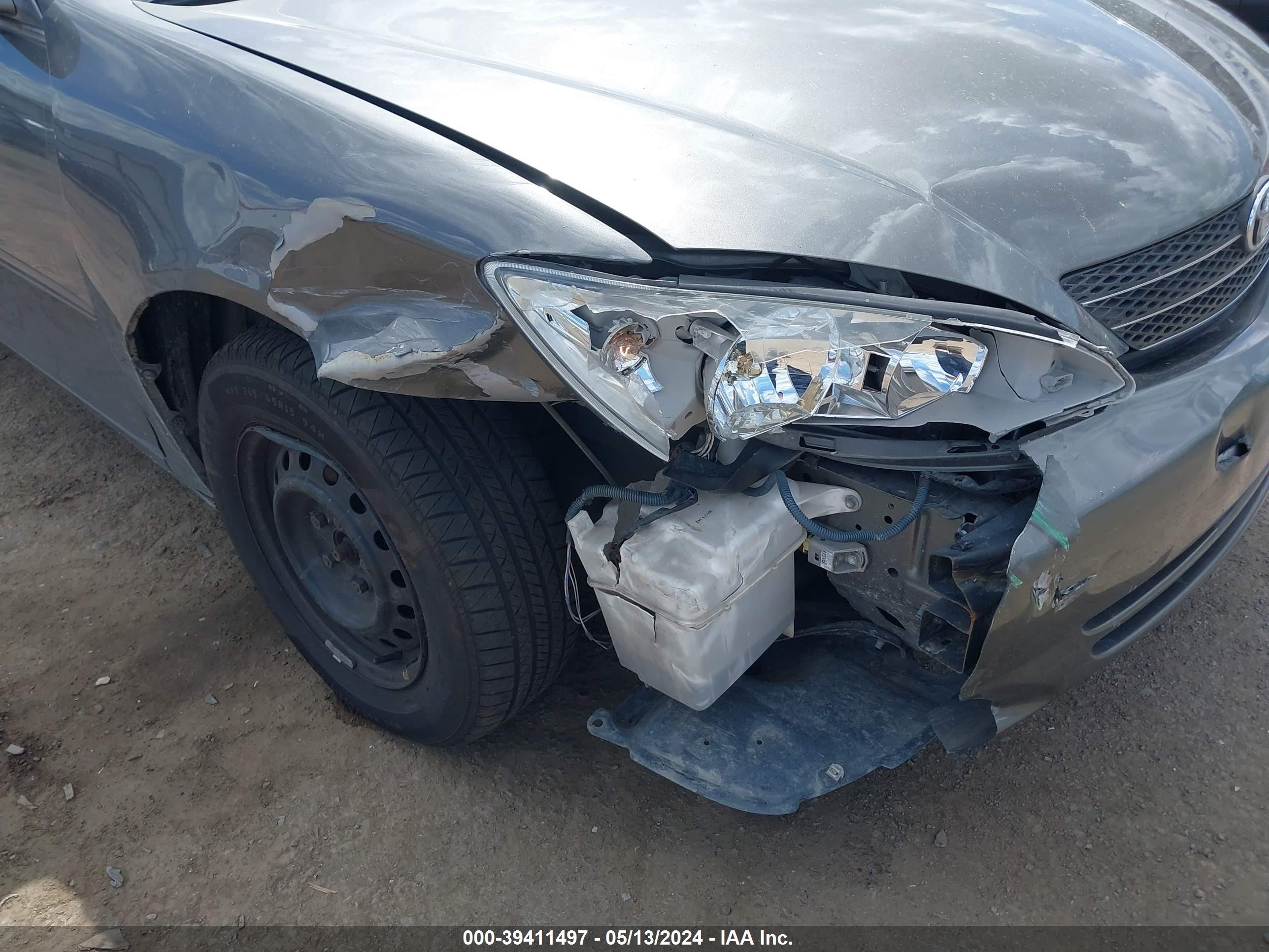 Photo 5 VIN: 4T1BE32K04U909960 - TOYOTA CAMRY 