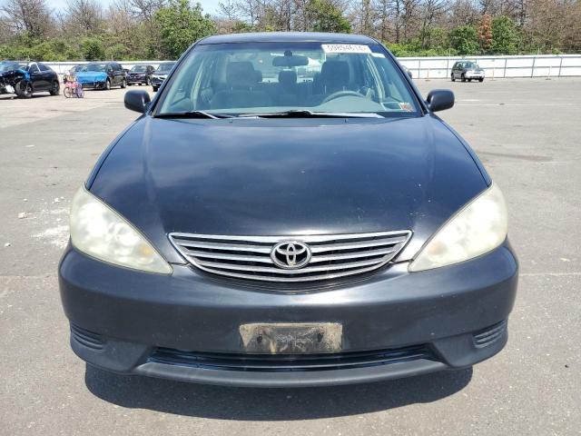 Photo 4 VIN: 4T1BE32K05U039807 - TOYOTA CAMRY 