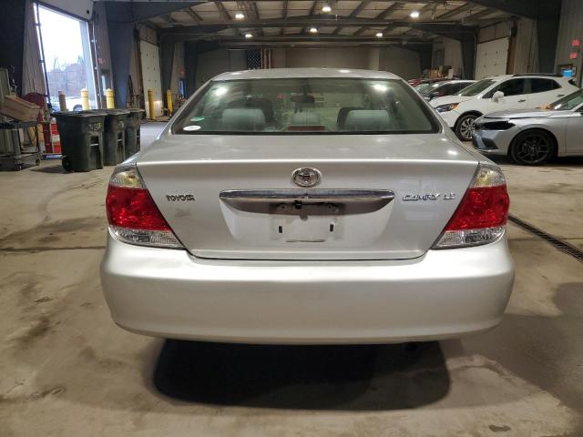 Photo 5 VIN: 4T1BE32K05U045574 - TOYOTA CAMRY LE 