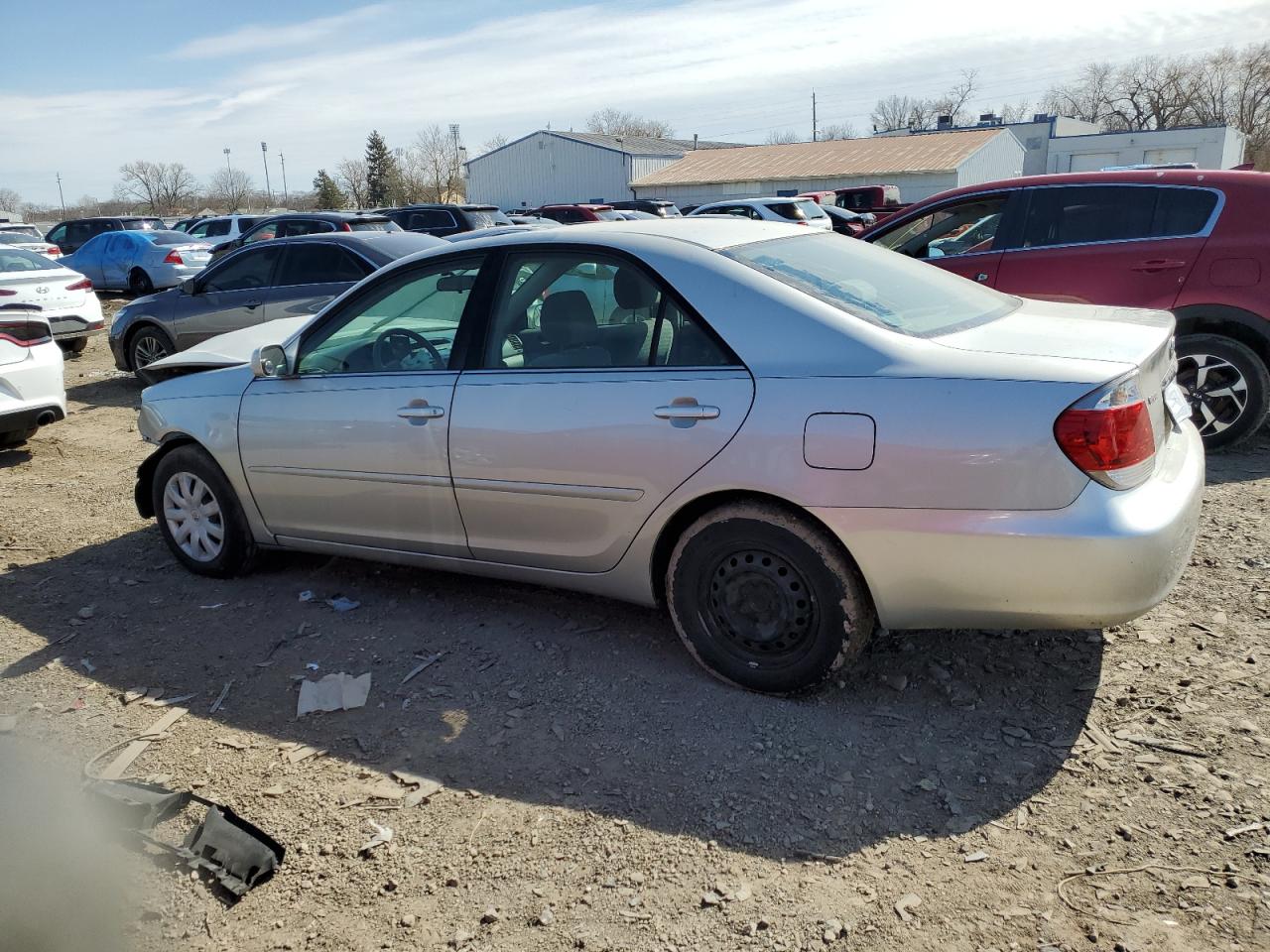 Photo 1 VIN: 4T1BE32K05U049642 - TOYOTA CAMRY 