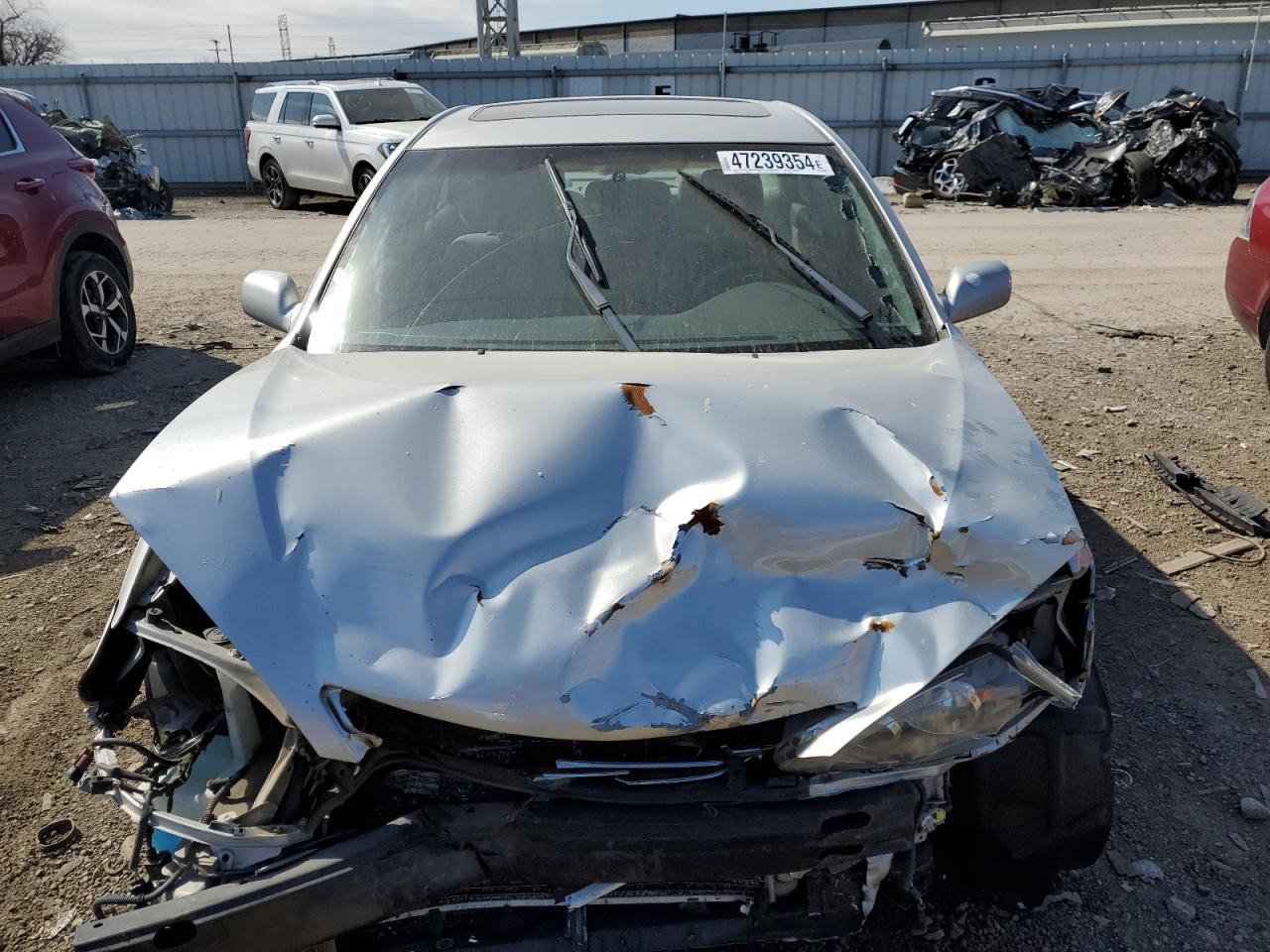 Photo 4 VIN: 4T1BE32K05U049642 - TOYOTA CAMRY 