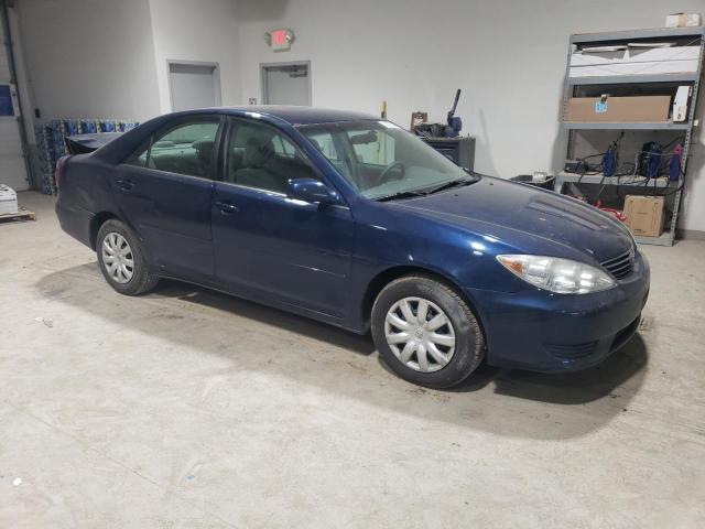 Photo 3 VIN: 4T1BE32K05U052167 - TOYOTA CAMRY 