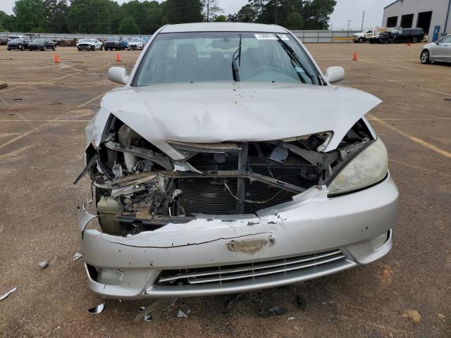 Photo 4 VIN: 4T1BE32K05U065453 - TOYOTA CAMRY 