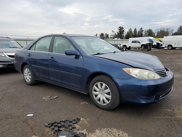 Photo 3 VIN: 4T1BE32K05U087565 - TOYOTA CAMRY 