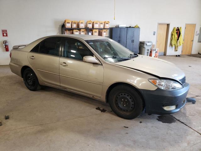 Photo 3 VIN: 4T1BE32K05U092183 - TOYOTA CAMRY 