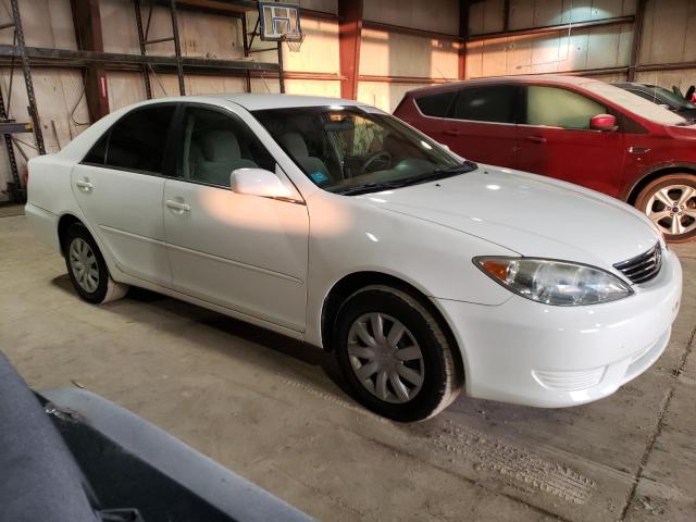 Photo 3 VIN: 4T1BE32K05U425742 - TOYOTA CAMRY 