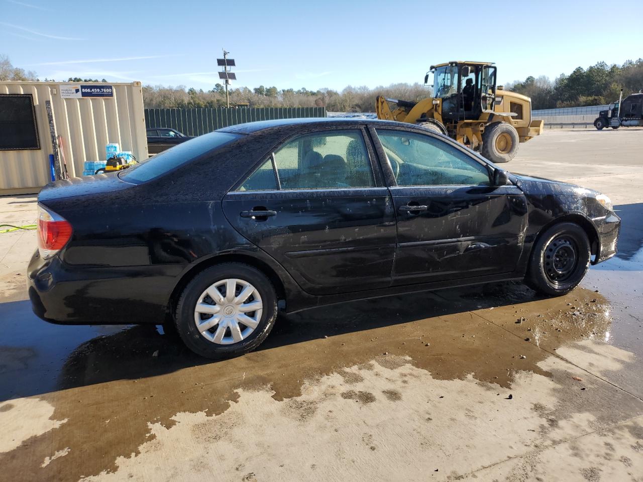 Photo 2 VIN: 4T1BE32K05U431895 - TOYOTA CAMRY 