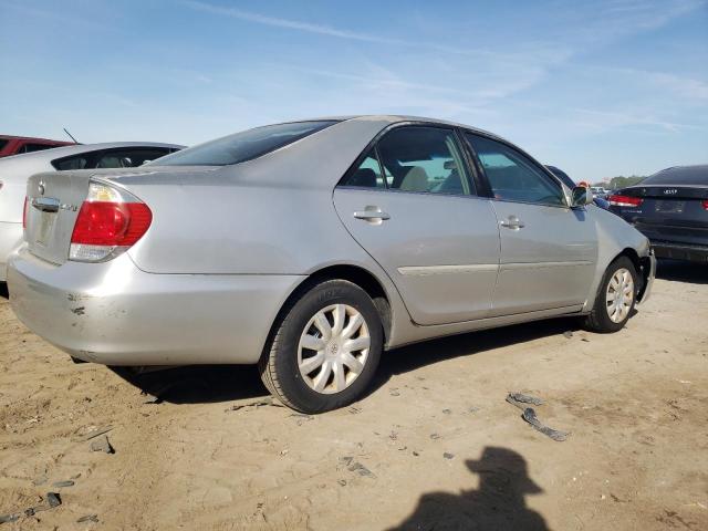 Photo 2 VIN: 4T1BE32K05U500889 - TOYOTA CAMRY 