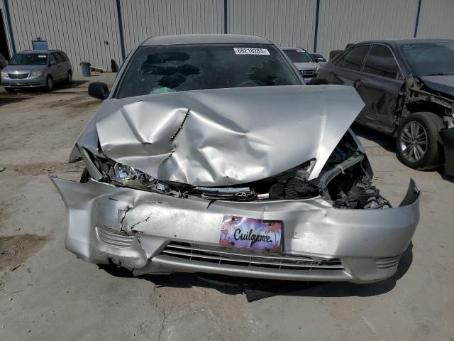 Photo 4 VIN: 4T1BE32K05U525081 - TOYOTA CAMRY LE 