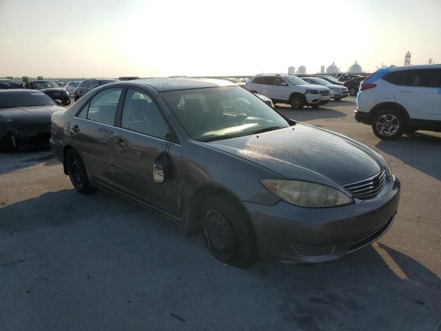 Photo 3 VIN: 4T1BE32K05U529227 - TOYOTA CAMRY 