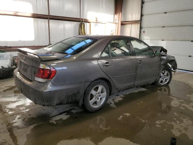 Photo 2 VIN: 4T1BE32K05U559599 - TOYOTA CAMRY 