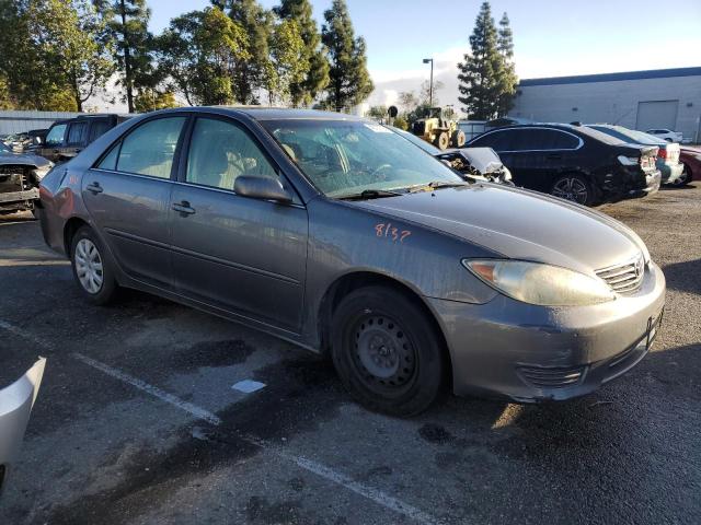 Photo 3 VIN: 4T1BE32K05U613287 - TOYOTA CAMRY 