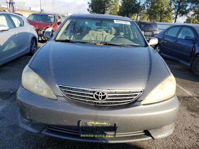 Photo 4 VIN: 4T1BE32K05U613287 - TOYOTA CAMRY 