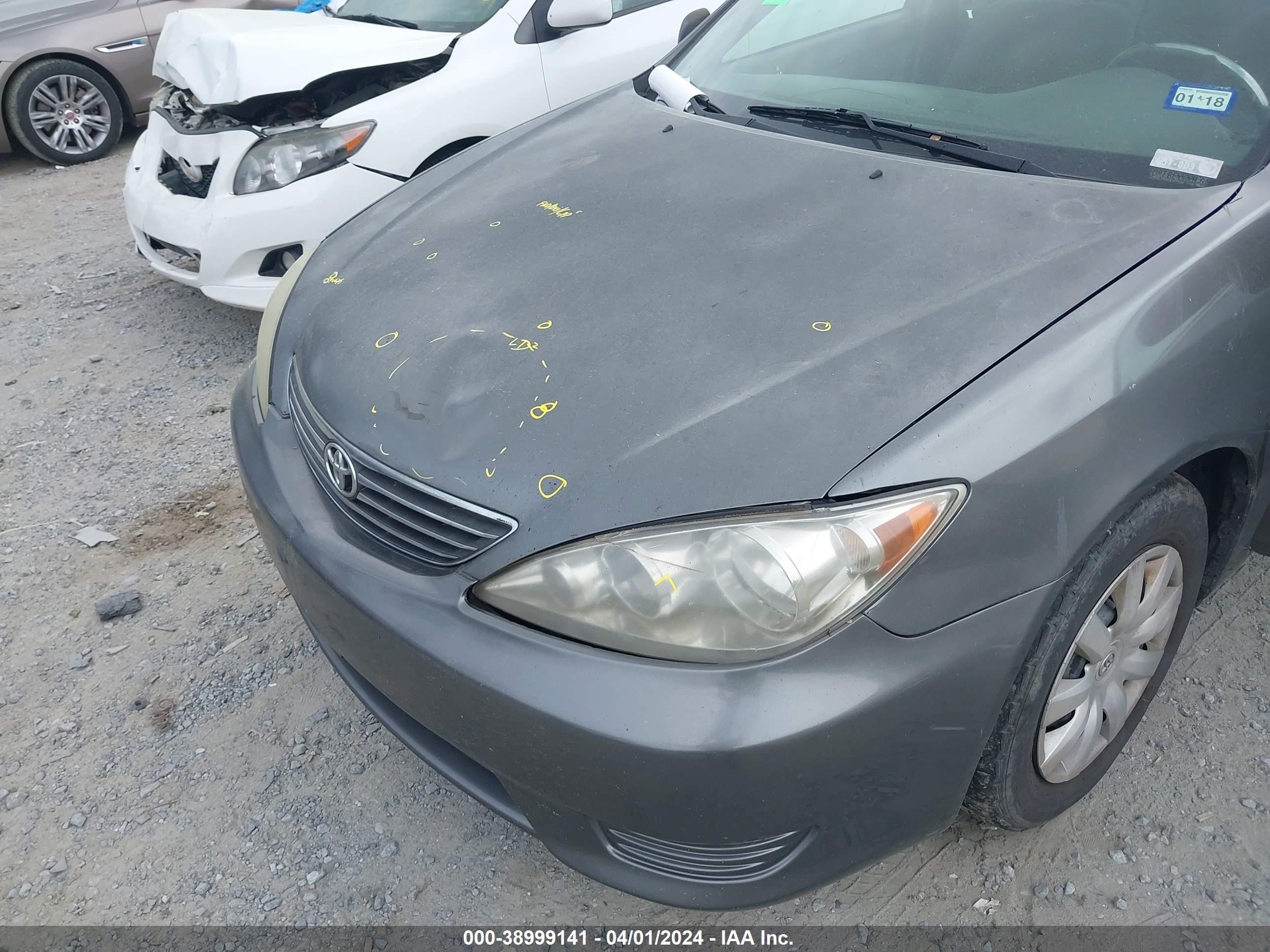 Photo 5 VIN: 4T1BE32K05U618523 - TOYOTA CAMRY 