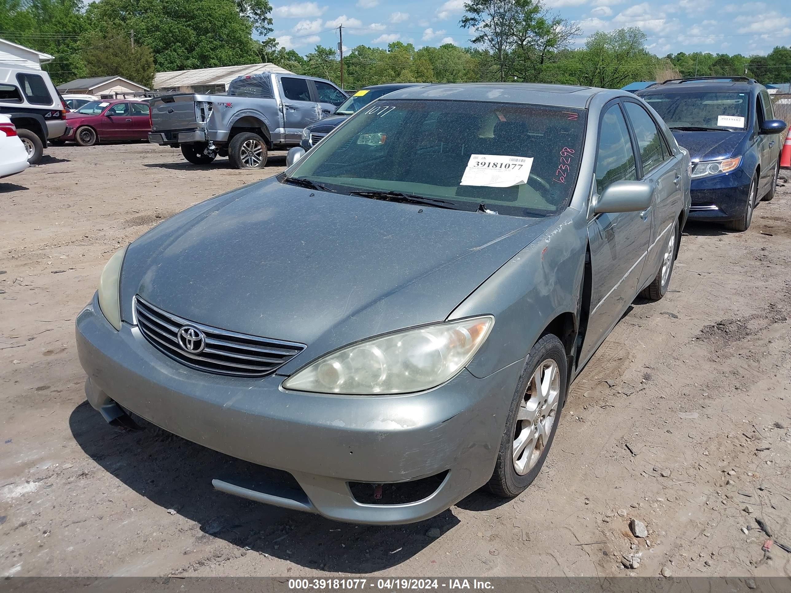 Photo 1 VIN: 4T1BE32K05U623298 - TOYOTA CAMRY 