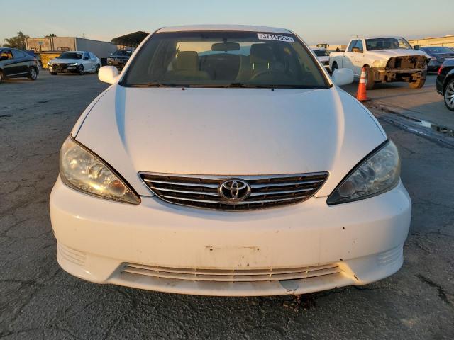 Photo 4 VIN: 4T1BE32K05U637766 - TOYOTA CAMRY 