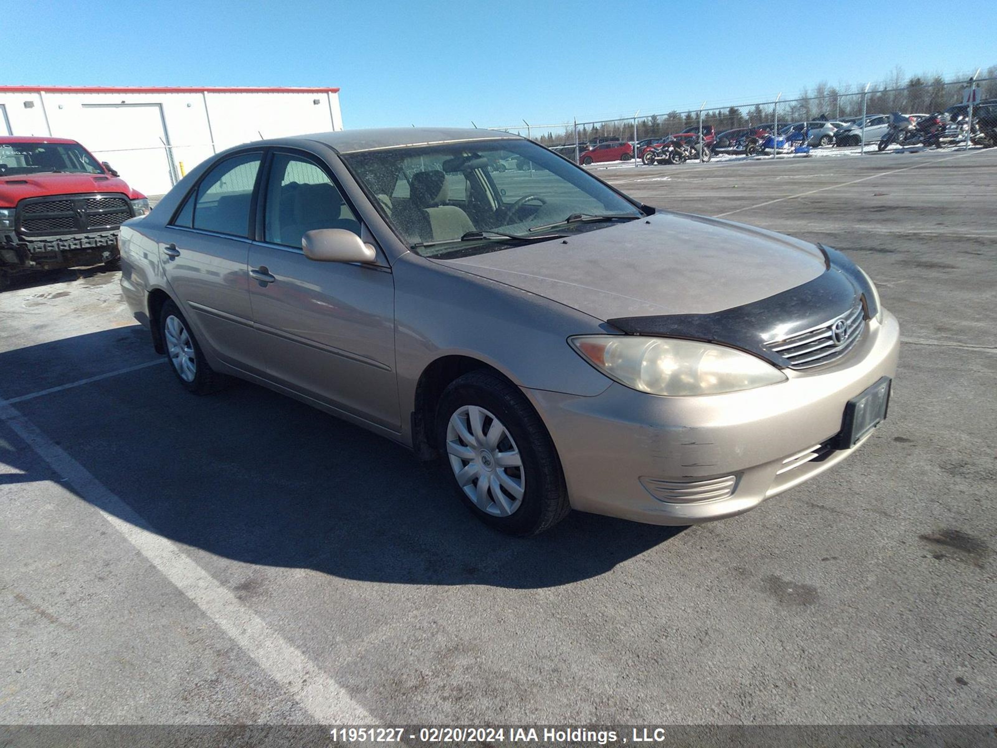 Photo 0 VIN: 4T1BE32K05U697689 - TOYOTA CAMRY 