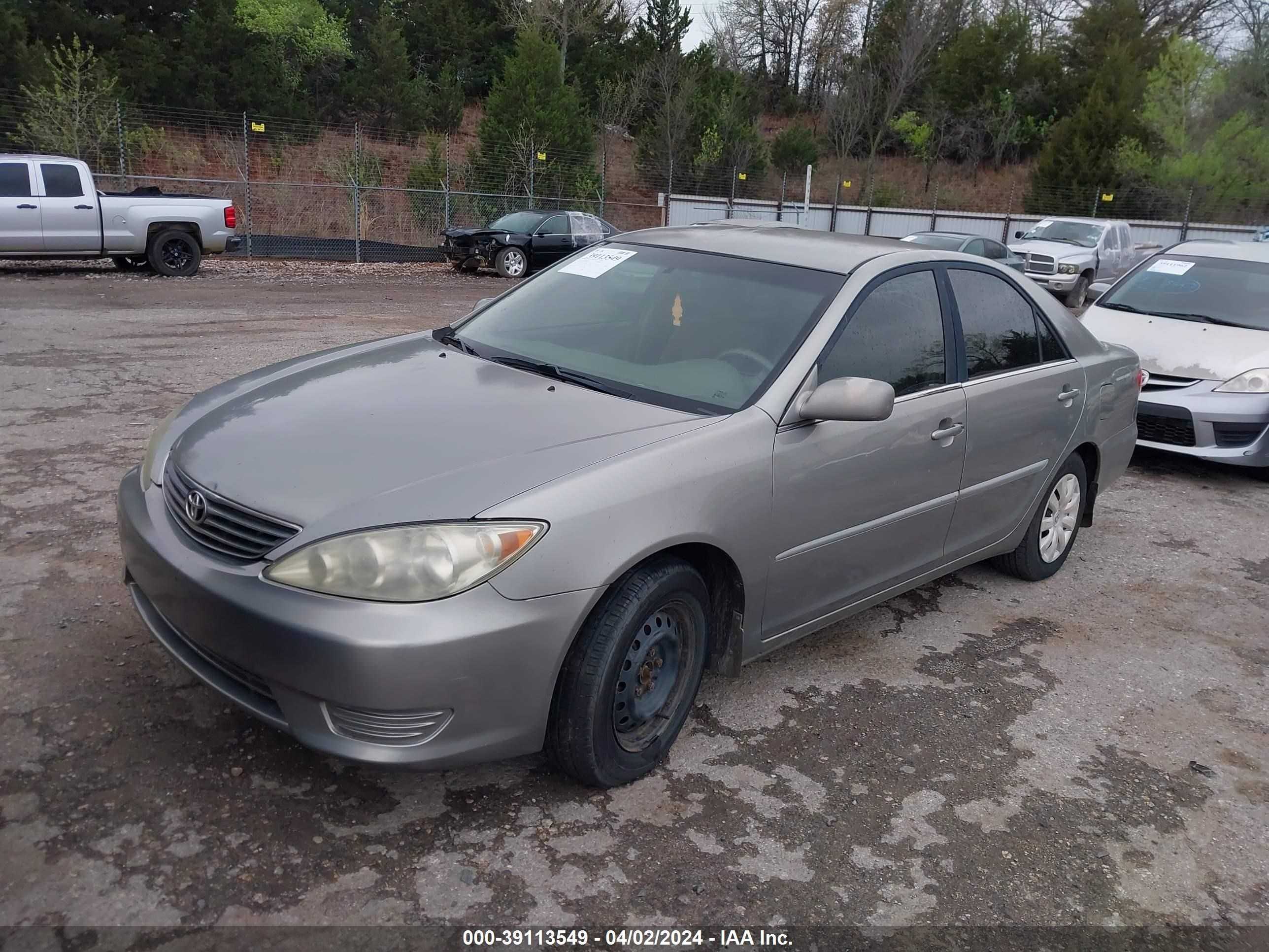 Photo 1 VIN: 4T1BE32K05U950266 - TOYOTA CAMRY 