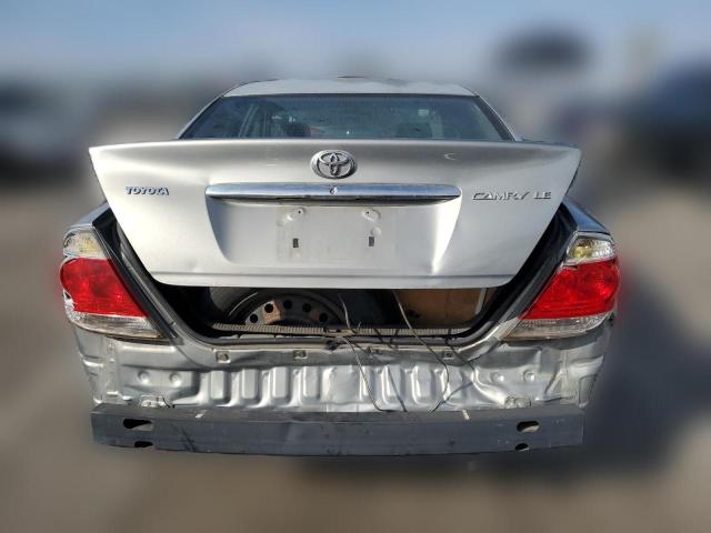 Photo 5 VIN: 4T1BE32K05U952132 - TOYOTA CAMRY 