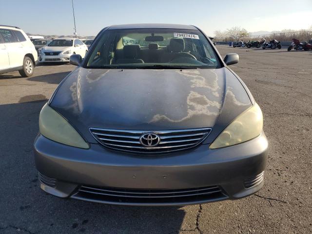 Photo 4 VIN: 4T1BE32K05U992002 - TOYOTA CAMRY LE 