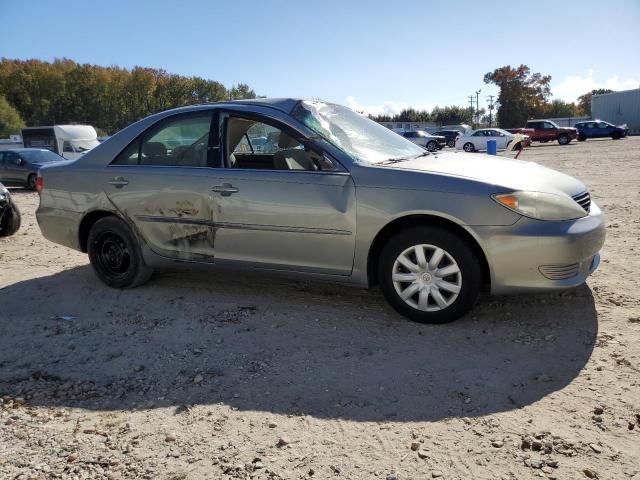 Photo 3 VIN: 4T1BE32K05U994316 - TOYOTA CAMRY LE 