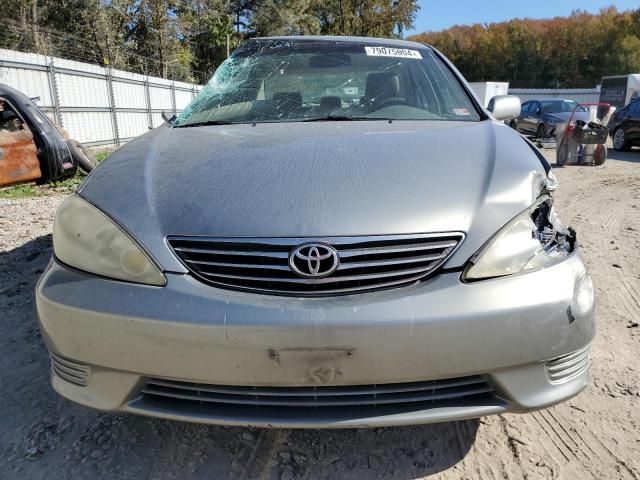 Photo 4 VIN: 4T1BE32K05U994316 - TOYOTA CAMRY LE 