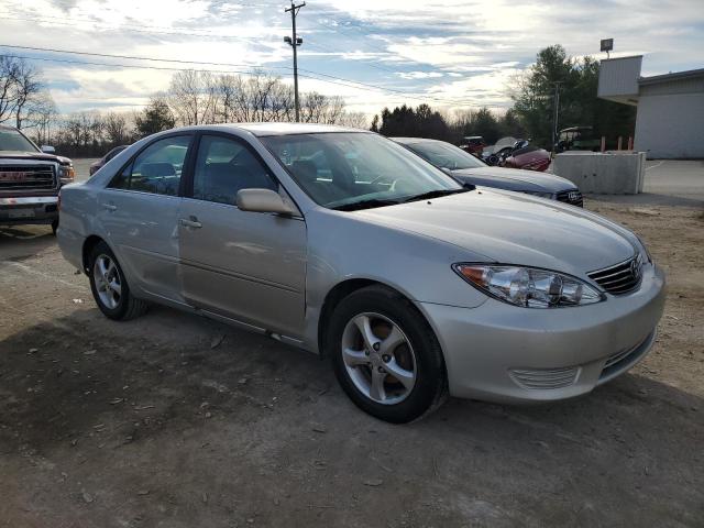 Photo 3 VIN: 4T1BE32K06U106617 - TOYOTA CAMRY 