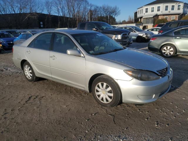 Photo 3 VIN: 4T1BE32K06U136944 - TOYOTA CAMRY 