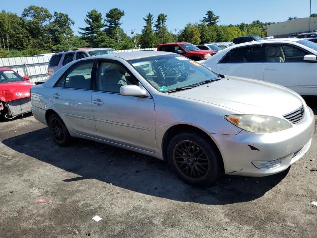 Photo 3 VIN: 4T1BE32K06U141724 - TOYOTA CAMRY LE 