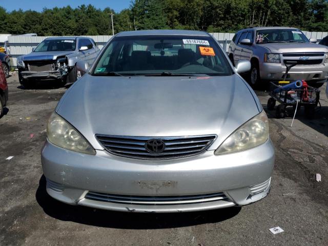 Photo 4 VIN: 4T1BE32K06U141724 - TOYOTA CAMRY LE 