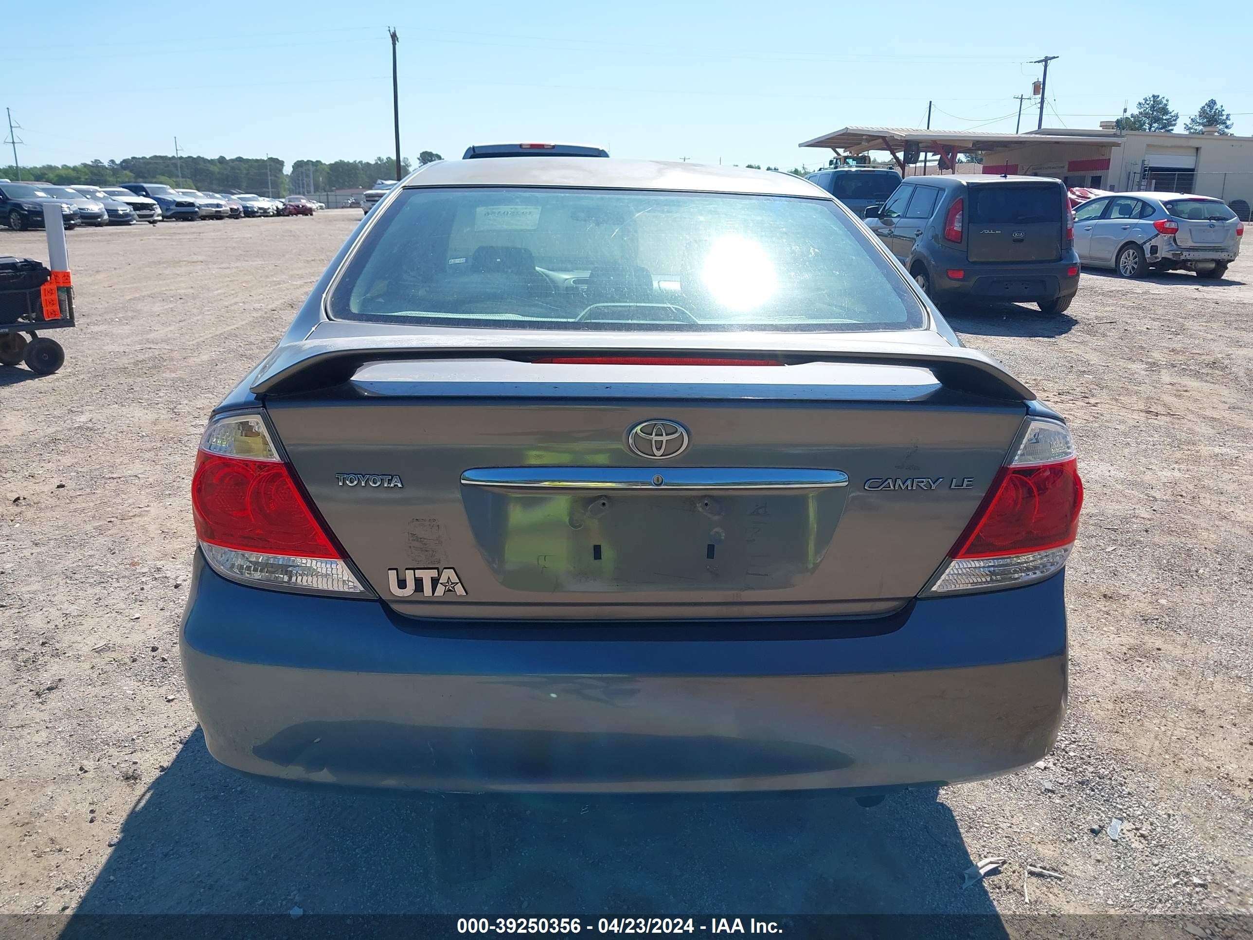 Photo 15 VIN: 4T1BE32K06U642757 - TOYOTA CAMRY 