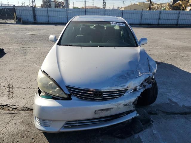 Photo 4 VIN: 4T1BE32K06U668341 - TOYOTA CAMRY LE 