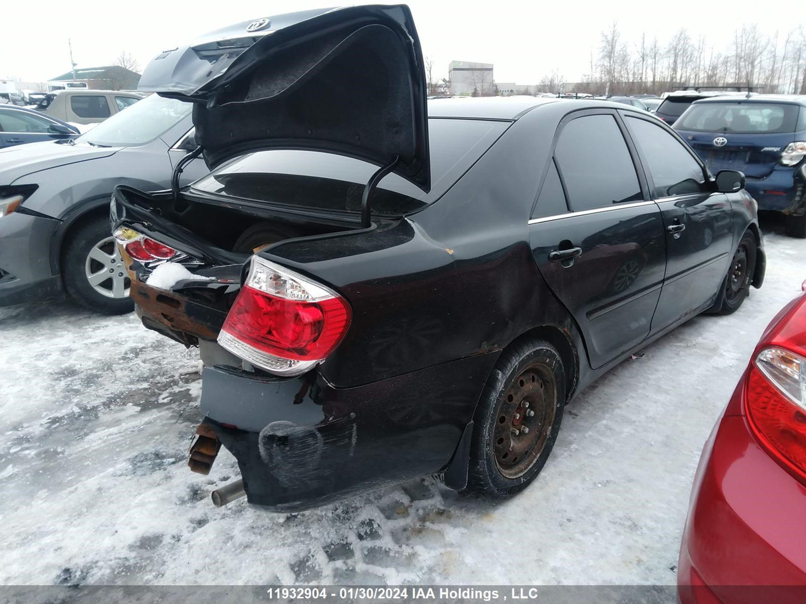 Photo 3 VIN: 4T1BE32K06U676441 - TOYOTA CAMRY 